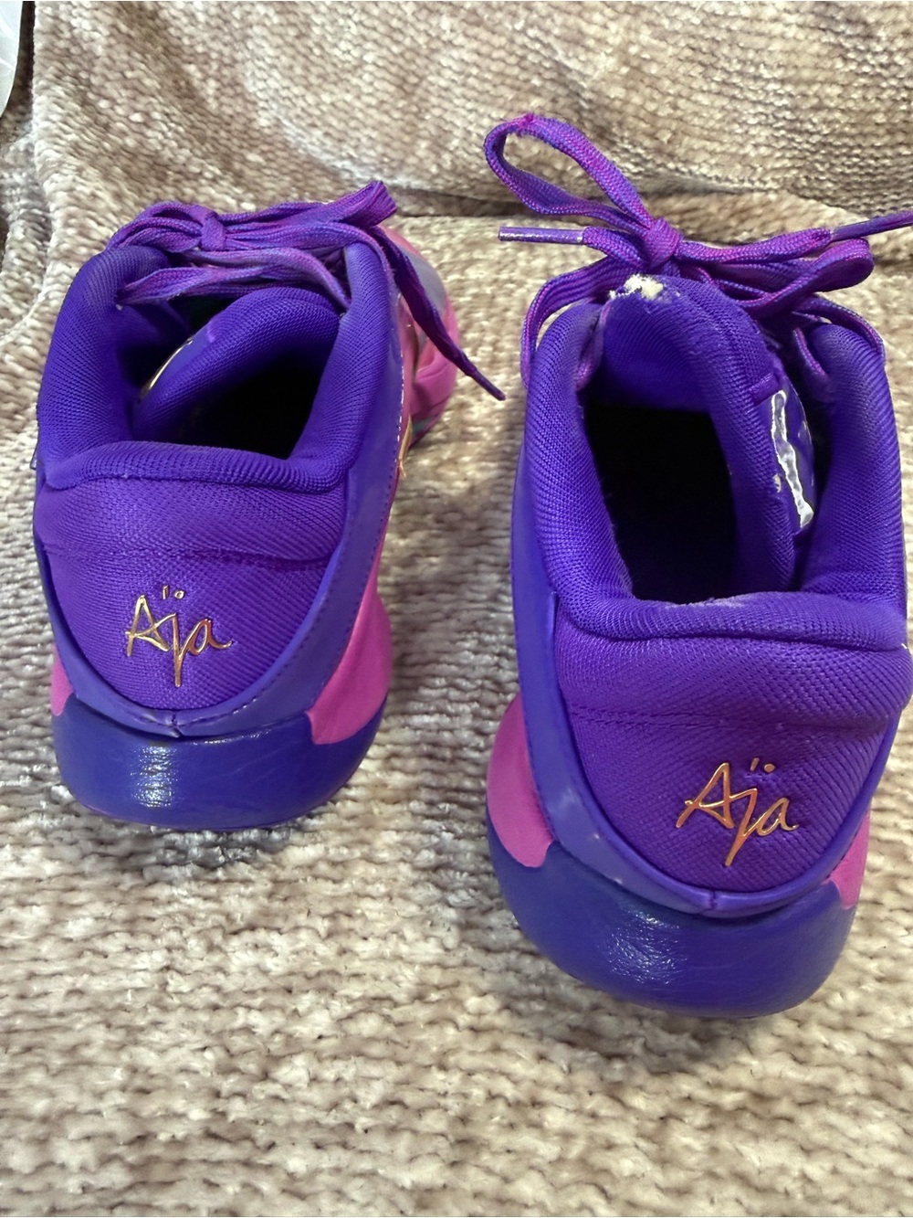 Nike A'One A'ja Wilson Purple Gold Shoes Basketball FZ8605-500 Womens Size 8.5 - Picture 10 of 10